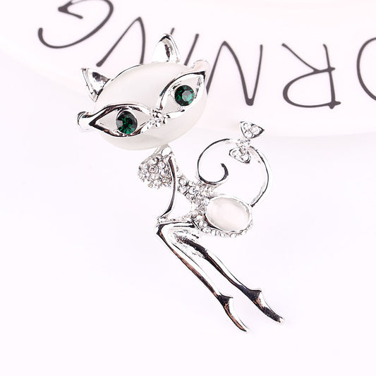 Rhinestone Dainty Cat Brooch