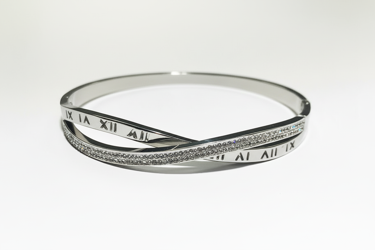 Elle Cross Bracelet 18k Gold Plated